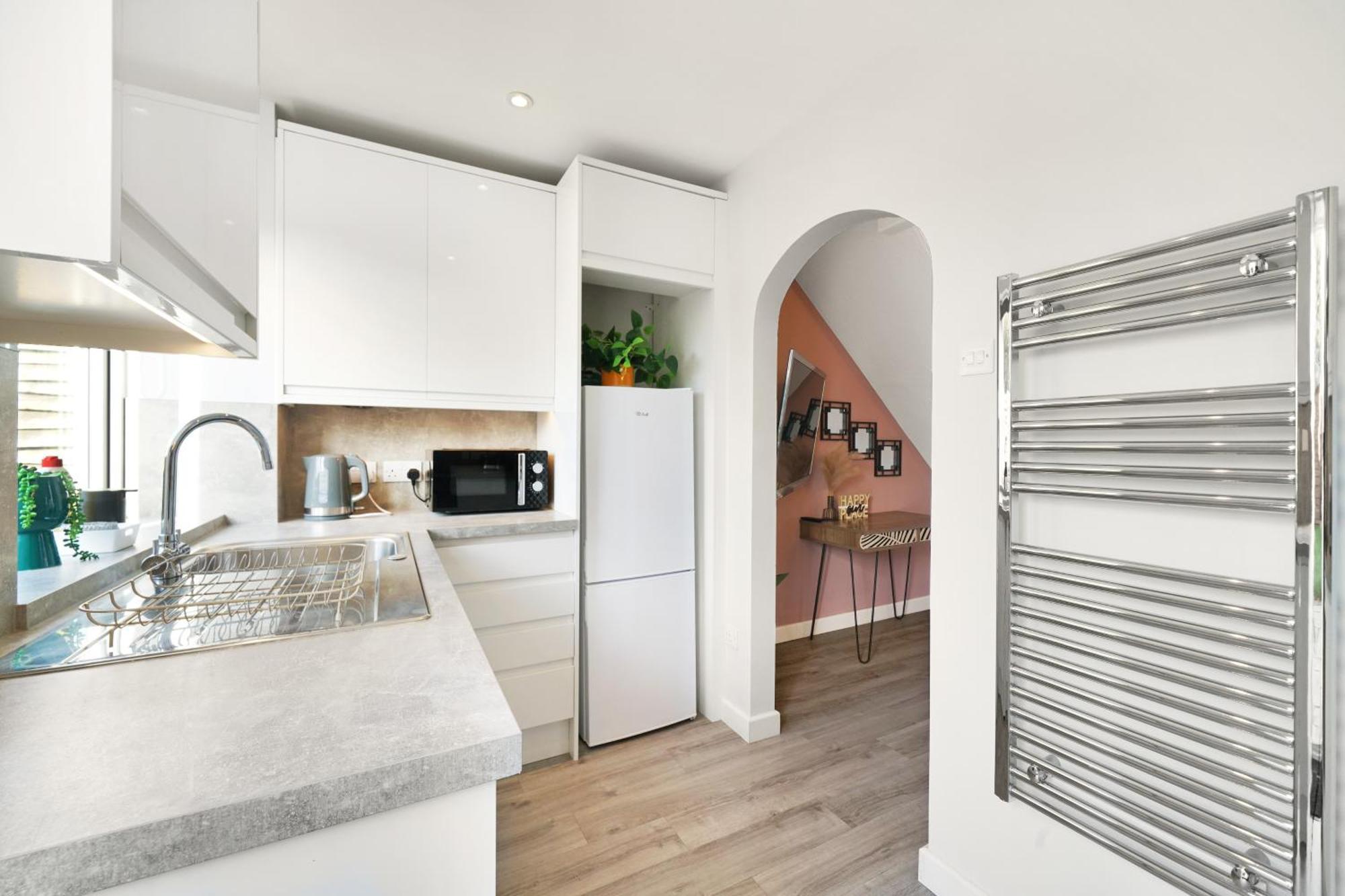 Cosy Corner In Aylesbury Near Stoke Mandeville Hospital & Town Centre With Private Parking Aylesbury (Buckinghamshire)